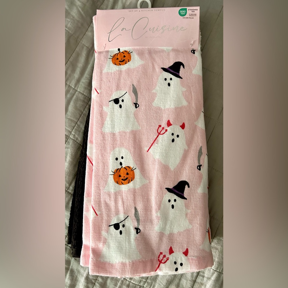 La Cuisine Set Of 4 Halloween Ghost Kitchen Towels Pink Black‎ White New